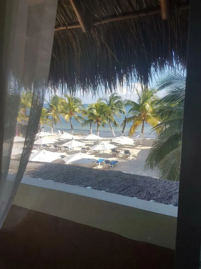 Amaris Beach Club Hotel Puerto Morelos 3*,